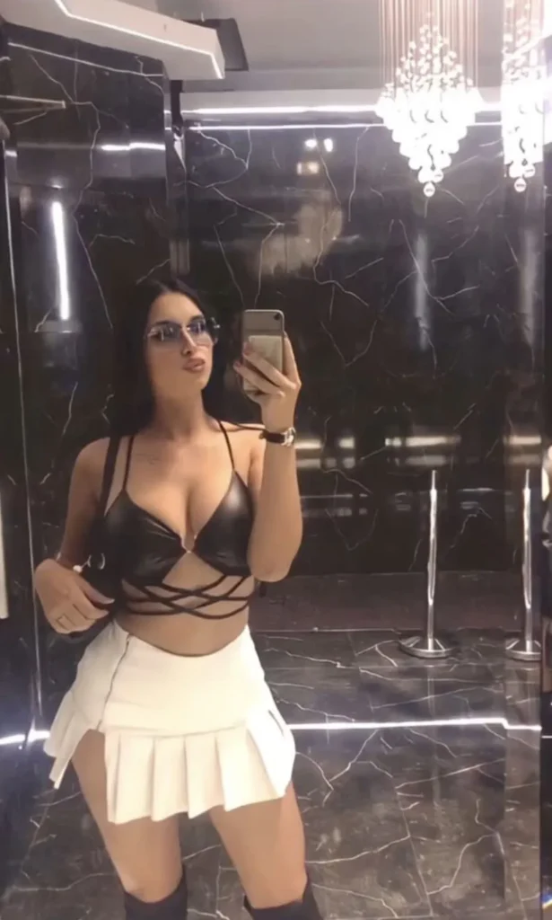 Vanessa Cherry – OnlyFans-profil